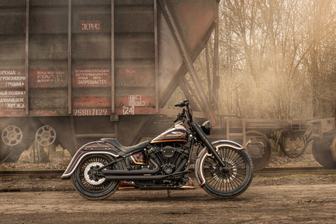 23" Front Wrap Fender 2018-2025 M8 Softail „Competition Series“