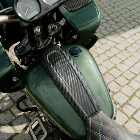 Twill-Kohlefaser-Dash-Konsole für Harley Davidson Touring Modelle 2021-2023