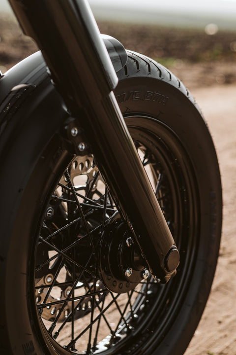 2018-2025 M8 Softail FXBB, FLFB, FXST schwarzes Distanzhülsen-Kit für Vorderrad