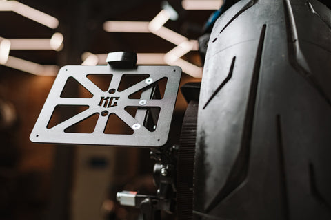 „Premium“-Kennzeichenhalter für Sportster S Modelle ab 2021