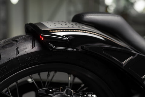 M8 Softail Heckfender „Rodstr“ 2018-2025 für 180-200 breite Reifen