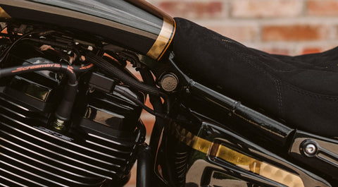 2018–2025 M8 Softail Stoßdämpfer-Obenschraubenabdeckungen