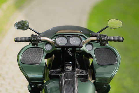 Twill-Kohlefaser-Dash-Konsole für Harley Davidson Touring Modelle 2021-2023