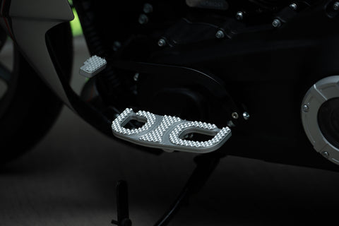 Mugger Series Driver Mini Trittbretter für Harley Davidson M8 Softail Modelle