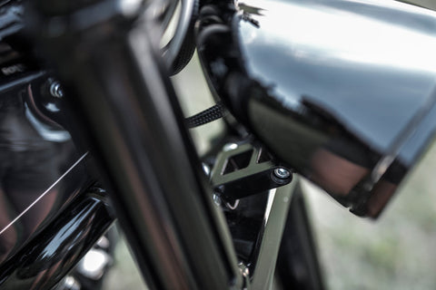V-Rod Scheinwerfer Universalhalterung
