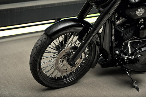 Outlaw Series Kühlerabdeckung für Harley Davidson Softail Modelle 2007-2017