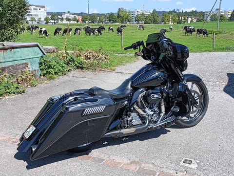 Magnus gestreckte Satteltaschen ohne Deckel für Harley Davidson Touring Modelle 1993-2013