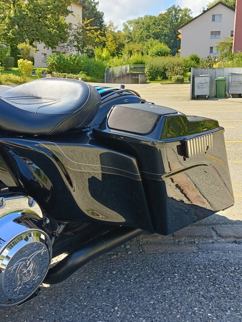 Magnus gestreckte Satteltaschen ohne Deckel für Harley Davidson Touring Modelle 1993-2013