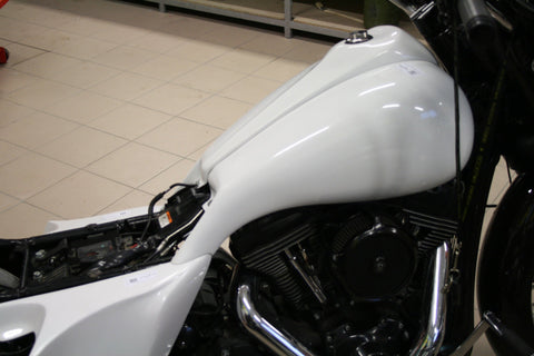 Gestreckte Rocca Tankverkleidungen für Harley Davidson Touring Modelle ab 2009