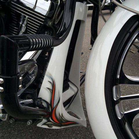 Anschraubbare Kühlerverkleidung für Harley Davidson Touring Modelle 2009-2016 mit Raked Frame