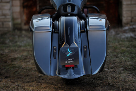 Billow Set aus gestrecktem Heckfender und Satteltaschen für Harley Davidson Touring ab 2014