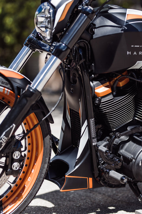 Sinner Line Kühlerverkleidung für M8 Harley Davidson Softail Modelle