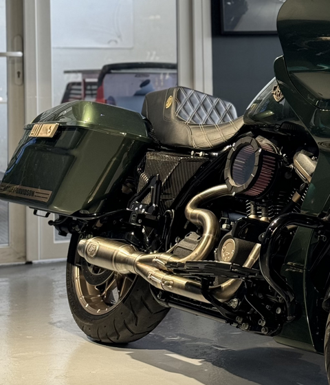 Carbonfaser-Seitenverkleidungssatz im FXR-Stil für Harley Davidson Touring 2014–2023