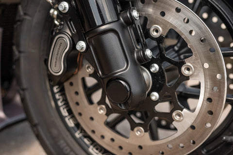 2018–2025 Vollständiger Schwenkachsabdeckungssatz für Softail-Modelle mit Upside-Down-/Inversgabelbaugruppen