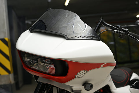 Black Series Windschutzscheibenverkleidung für Harley Davidson Road Glide 2015-2023