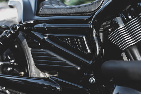 V-Rod „Mustang“ Tankrahmen-Seitenabdeckungen
